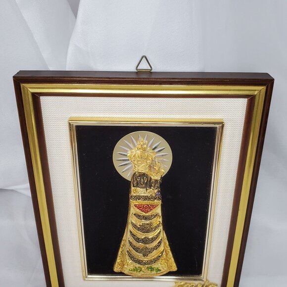 VTG Our Lady of Loreto 3D Plaque Icon In Gold & Black Velvet Frame 7.75" x 6" - Picture 8 of 9
